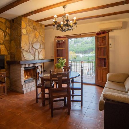 Apartamentos Los Olivos Алкала дел Хукар Екстериор снимка